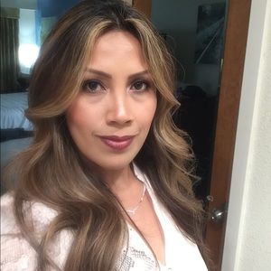 Meet your Posher, Omilyn